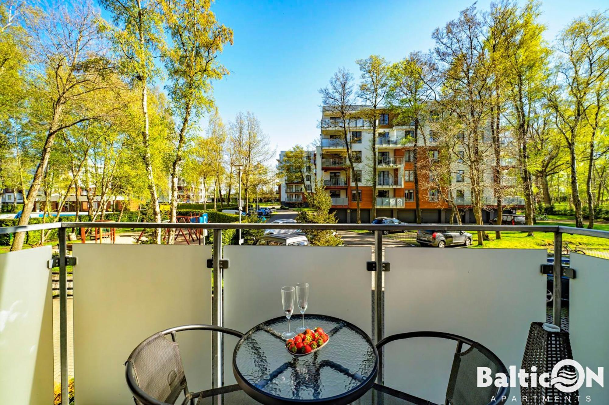 Apartamenty Balticon Polanki - Sauna, Fitness Inclusive - Basen Latem, Pool Im Sommer 코워브제크 외부 사진