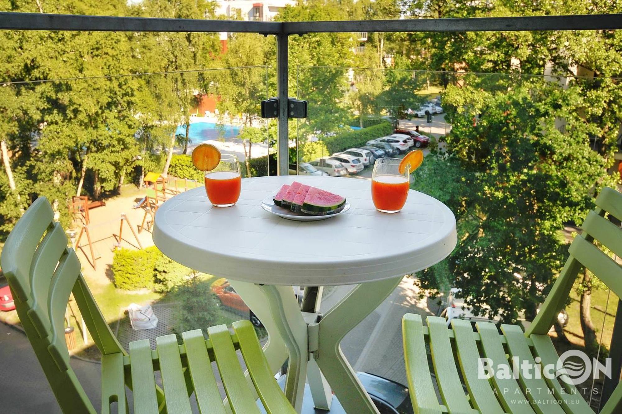 Apartamenty Balticon Polanki - Sauna, Fitness Inclusive - Basen Latem, Pool Im Sommer 코워브제크 외부 사진